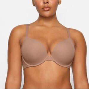 Skims Fits Everybody Push-up Bra